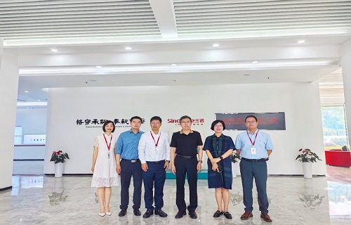 商务部西亚非洲司、财务司、外贸司领导一行调研bg大游生物